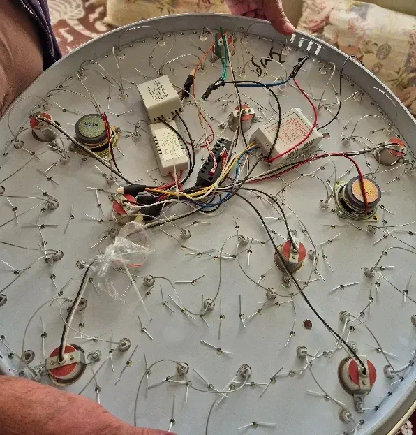 ۴ عدد لوستر|لوستر و چراغ آویز|اهر, |دیوار