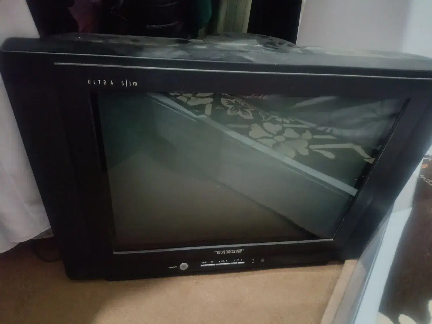 تلویزیون|تلویزیون و پروژکتور|یامچی, |دیوار