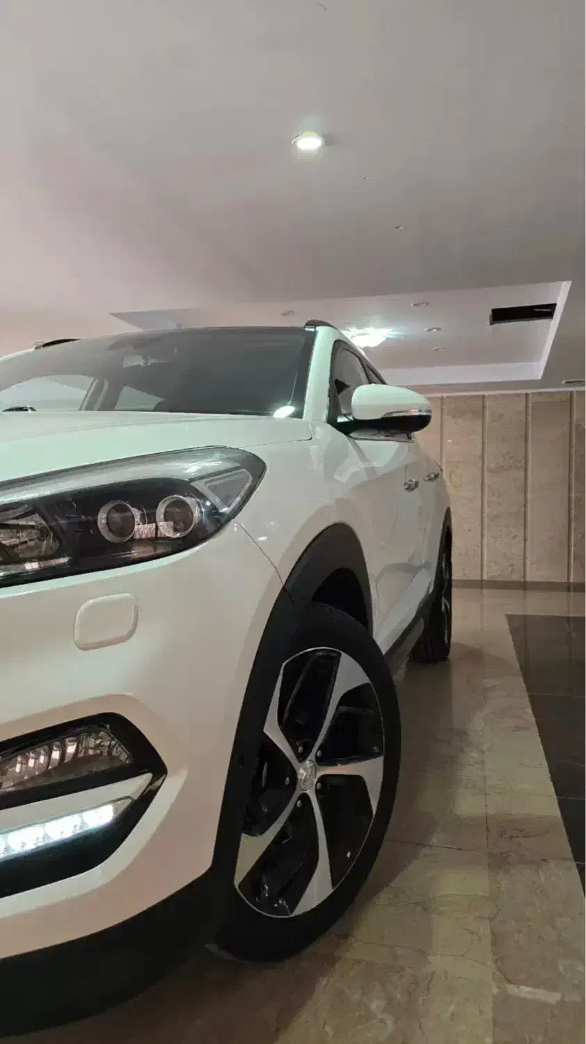 معاوضه توسان ۲۰۱۷ فقط با اپارتمان در شهرک کشوری|خودرو سواری و وانت|اصفهان, آبشار|دیوار