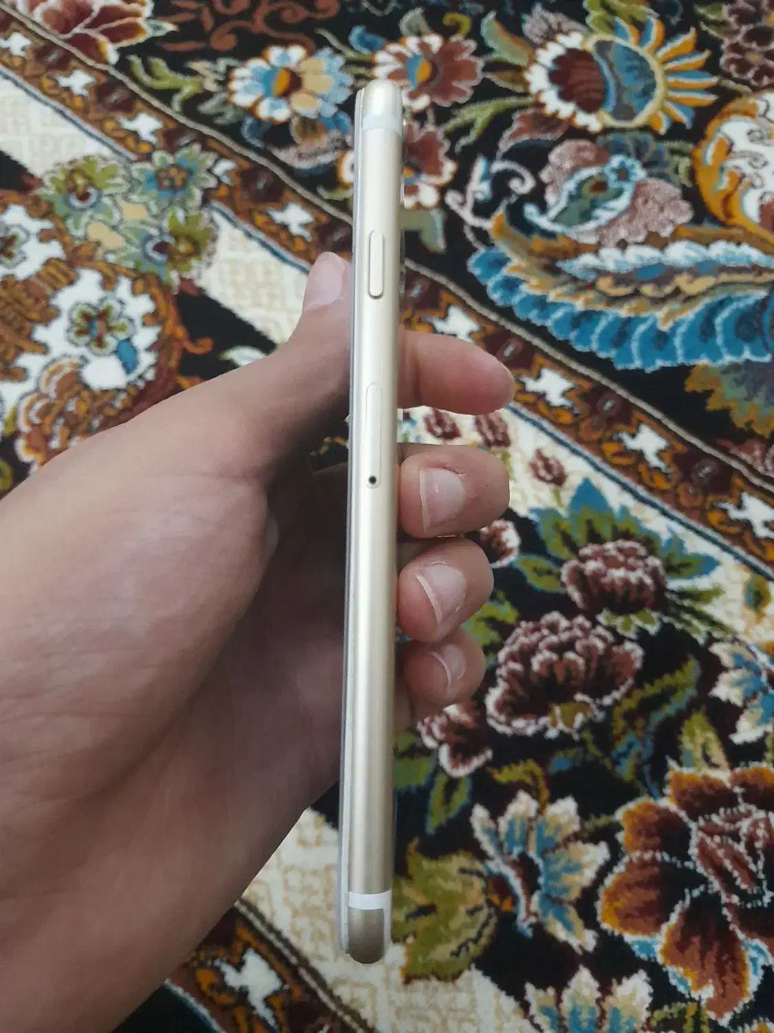 اپل iPhone 6 با حافظهٔ ۶۴ گیگابایت|موبایل|نسیم‌شهر, |دیوار