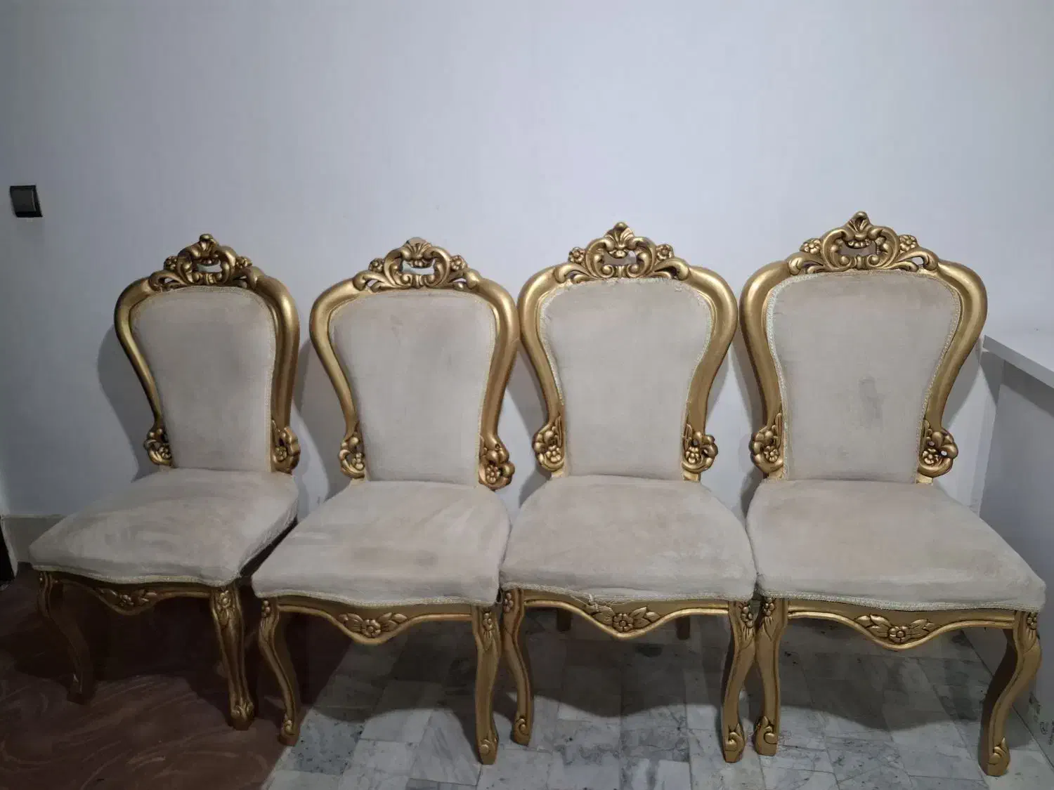 میز ناهارخوری|میز و صندلی غذاخوری|بردسکن, |دیوار