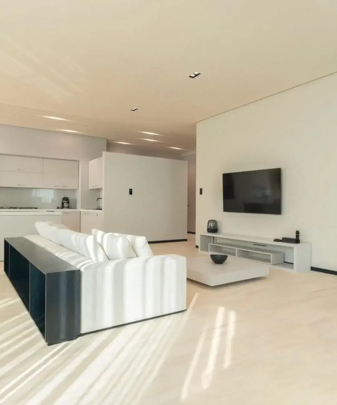 عمارت برند ۳۲۰ متر مدرن مینیمال در عظیمیه۶ پارکینگ|فروش آپارتمان|کرج, عظیمیه|دیوار