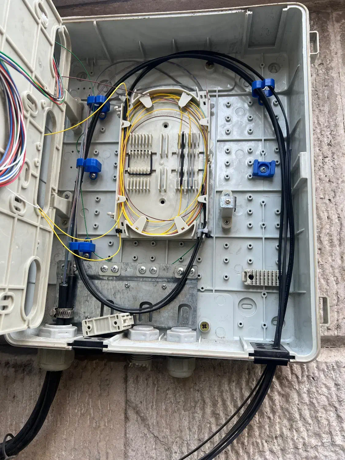 استخدام نیروی کابلکش فیبر نوری (با سابقه)|استخدام صنعتی، فنی، مهندسی|شاهرود, |دیوار