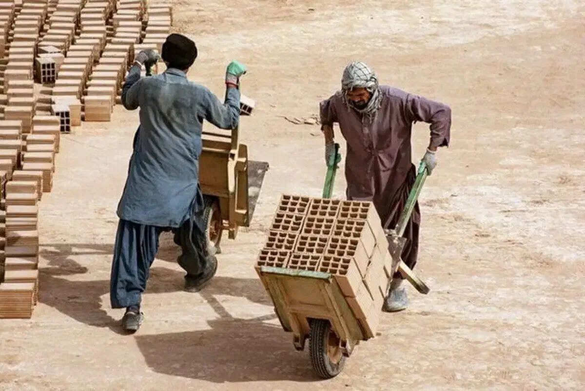 کارگر کنترات جهت انتقال مصالح به طبقات|استخدام معماری، عمران و ساختمانی|اهواز, ۳۰ متری|دیوار