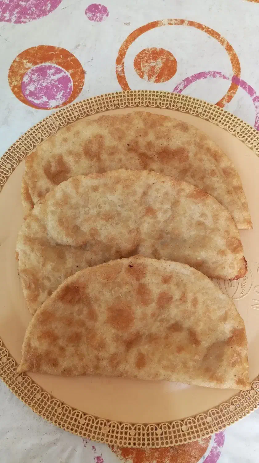 به یک بورگ پزنیازمندیم|استخدام خدمات فروشگاه و رستوران|گنبد کاووس, |دیوار