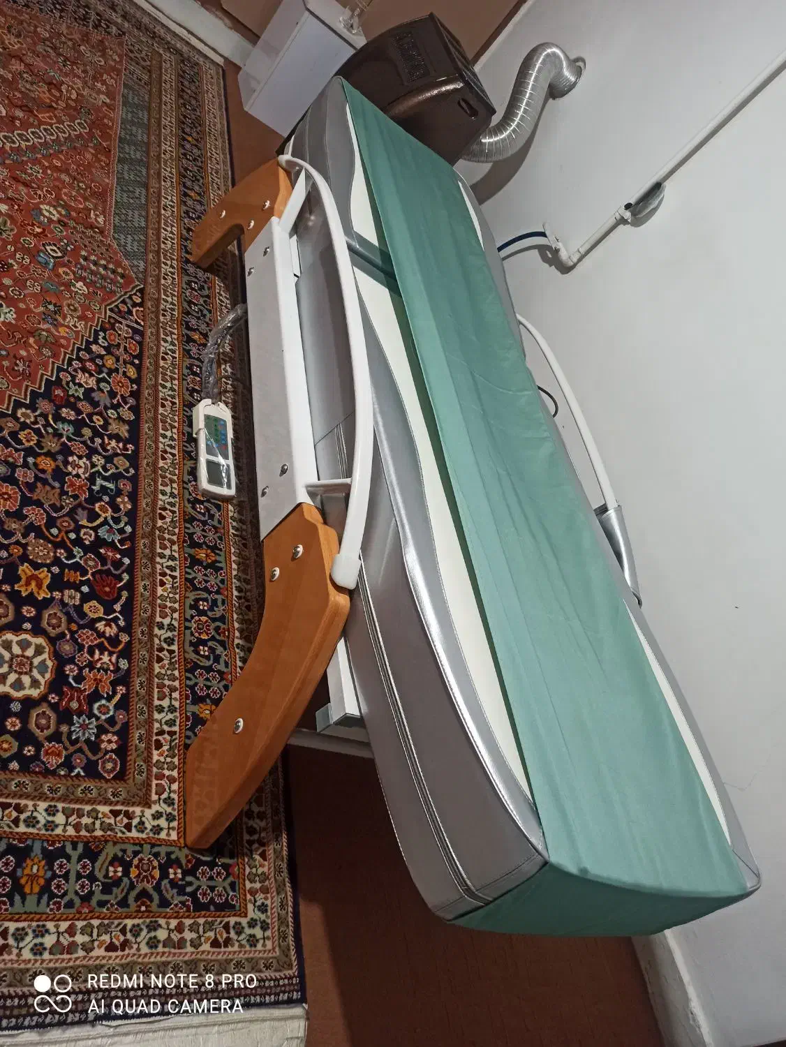 تخت ماساژ حرفه ای با تجهیزات کامل|پزشکی|شیراز, قدوسی شرقی|دیوار