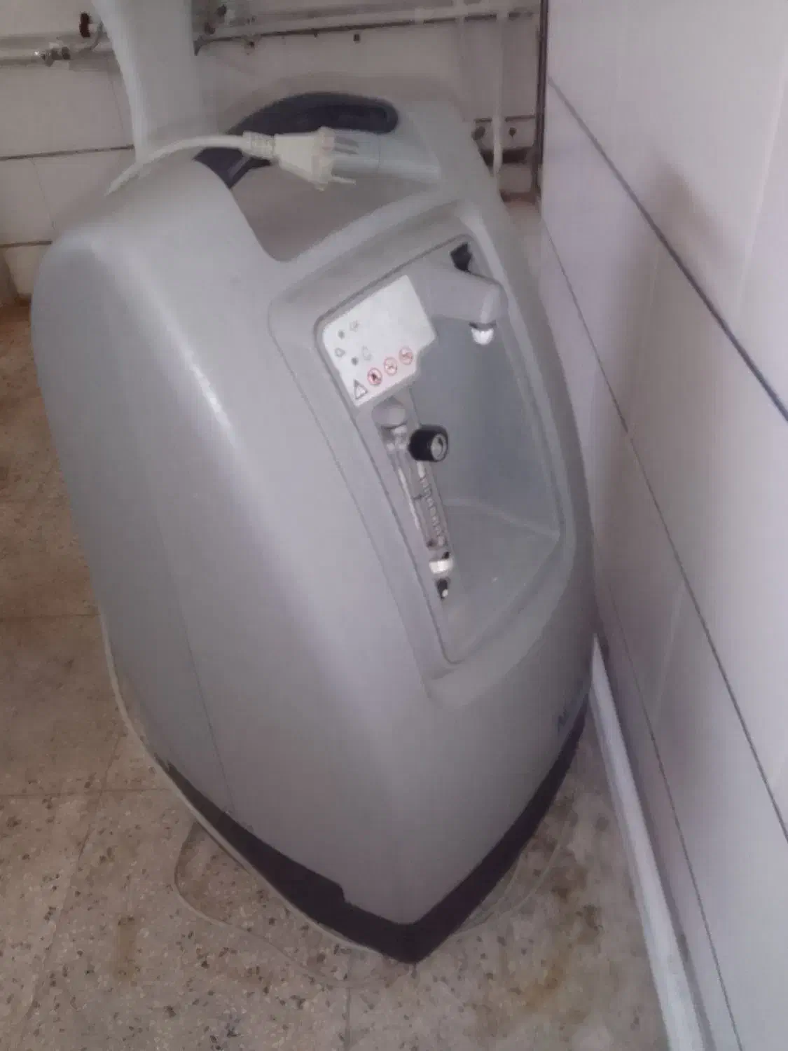 دستگاه اکسیژن ساز آمریکایی|آرایشی، بهداشتی، درمانی|ساوه, |دیوار