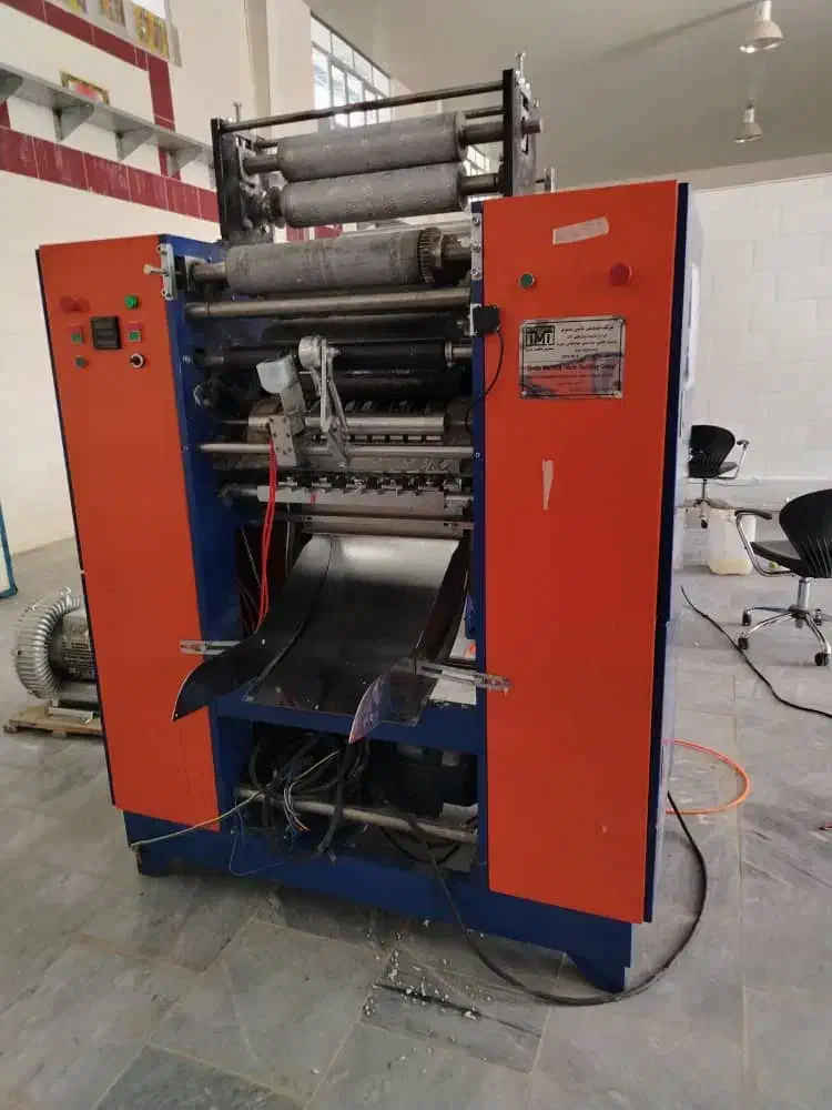 خط خطی تولید کامل انواع دستمال کاغذی و آزمایشگاه|ماشینآلات صنعتی|دهاقان, |دیوار