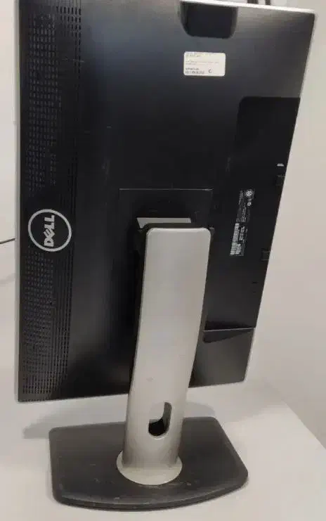 مانیتور استوک دل 24 اینچ مدل Dell U2412 IPS|قطعات و لوازم جانبی رایانه|بیرجند, |دیوار