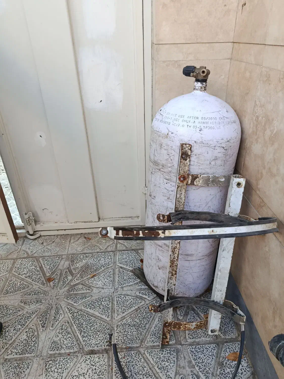 کپسول پژو|قطعات یدکی و لوازم جانبی|اهر, |دیوار