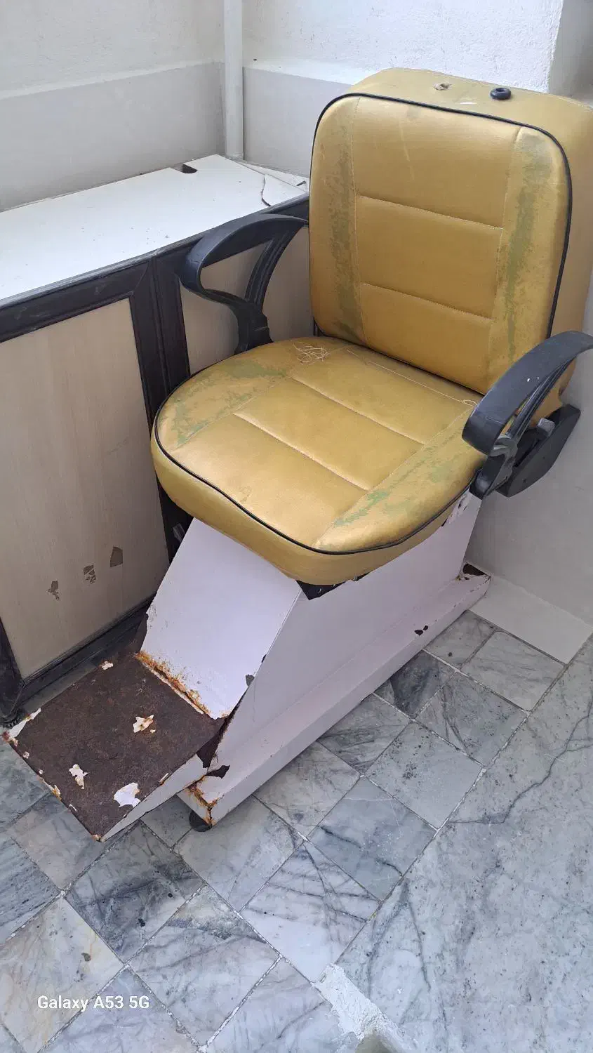 صندلی آرایشگاه|صندلی و نیمکت|نگین شهر, |دیوار