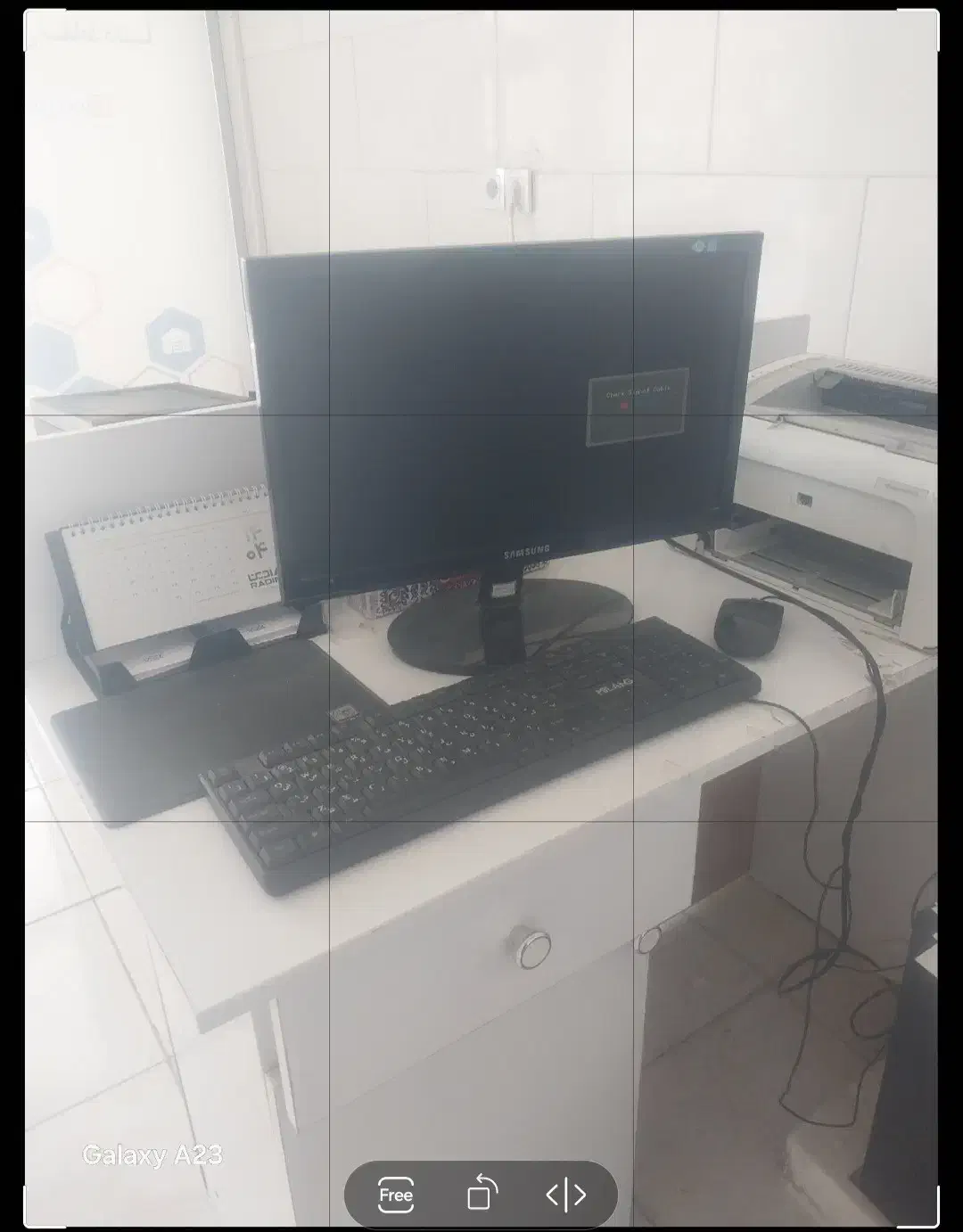 فروش مانیتور و کیس به همراه میز|رایانه رومیزی|بندر ماهشهر, |دیوار