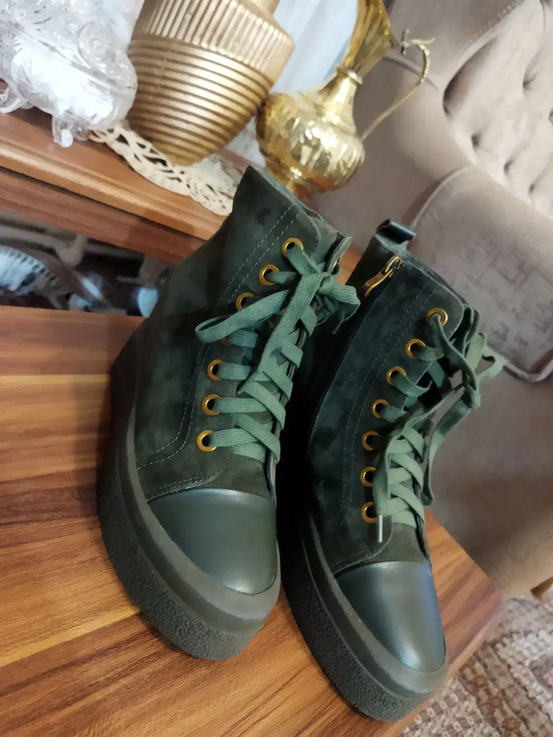 کفش زنانه|کیف، کفش، کمربند|خوی, |دیوار