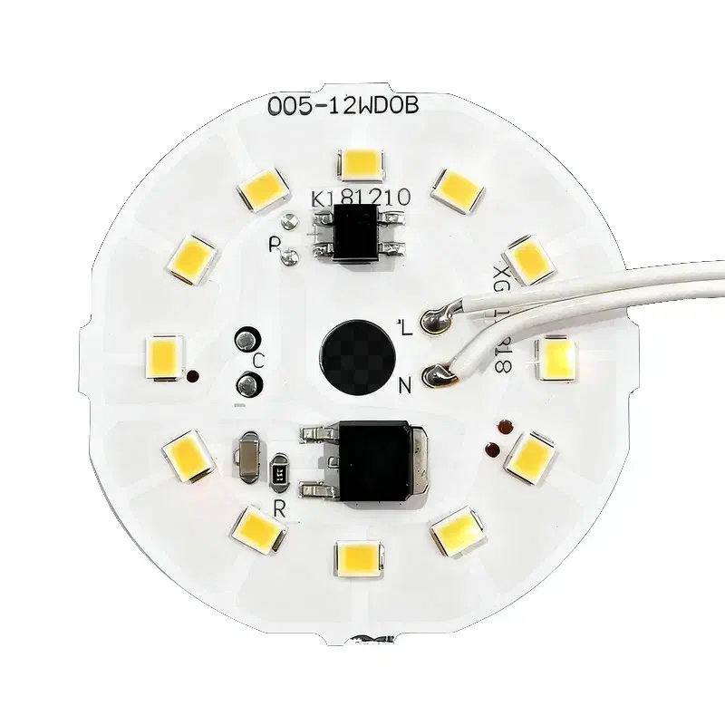 چیپ وارداتی لامپ ال ای دی ۱۲ وات بسته ۱۰ عددی|لامپ و چراغ|اهواز, کیان اباد|دیوار