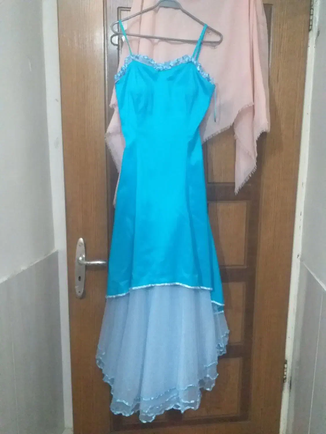 لباس مجلسی|لباس|اصفهان, کشاورزی|دیوار