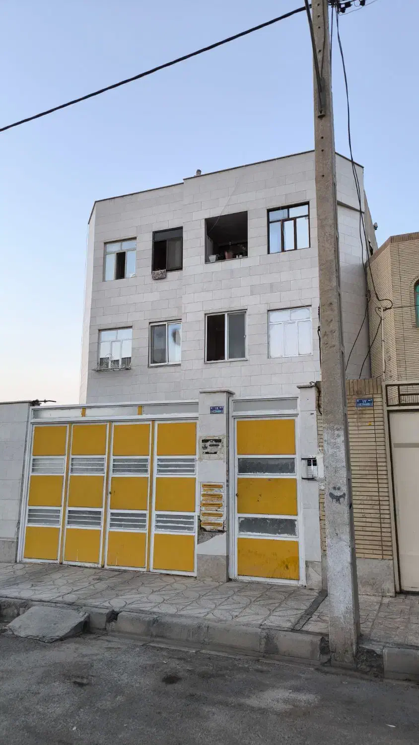 خانه آپارتمانی طبقه دومم|فروش آپارتمان|شاهینشهر, شهرک گلدیس|دیوار