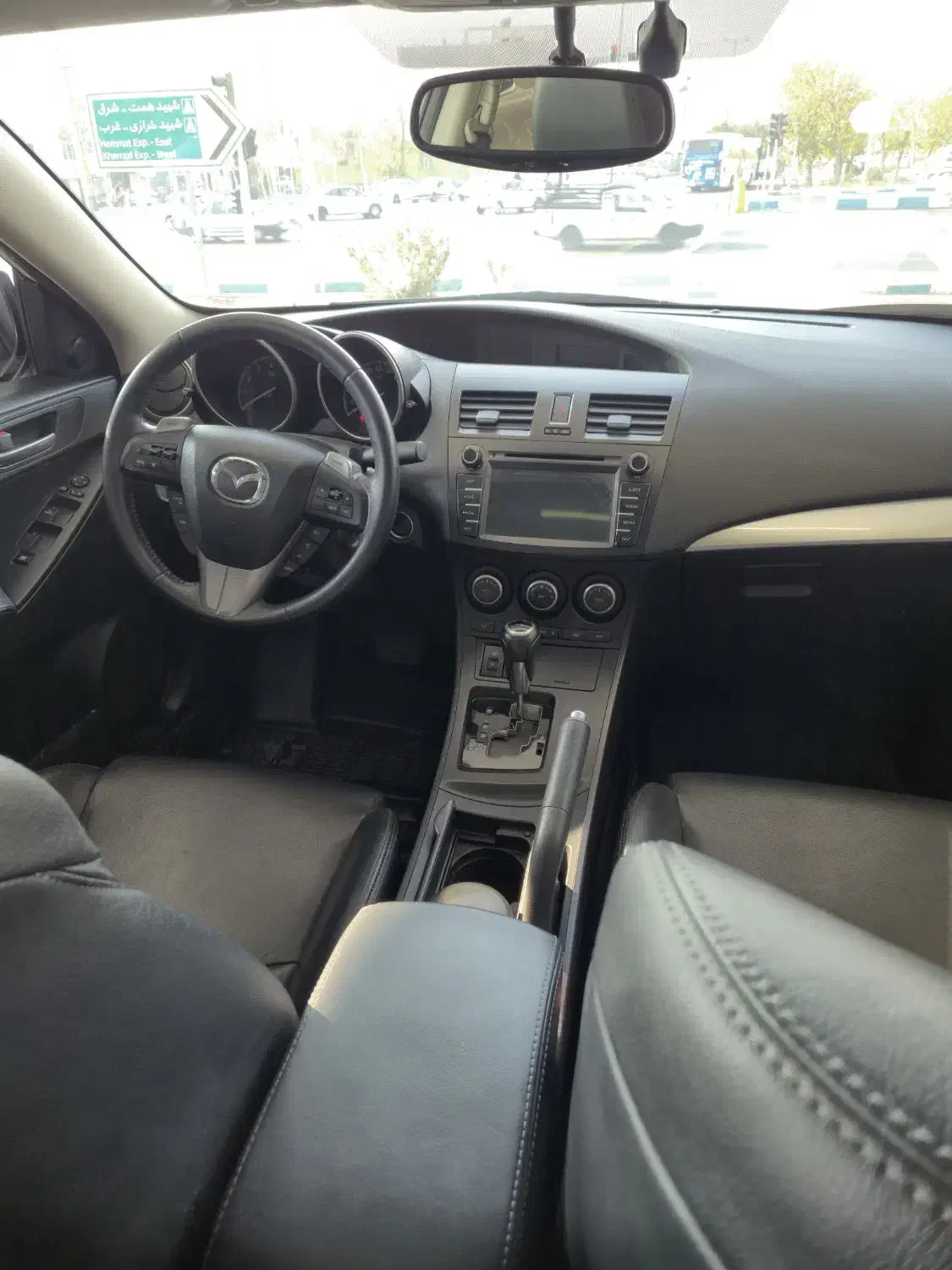 مزدا ۳ نیو بدون رنگ مدل اخر ۹۸|خودرو سواری و وانت|تهران, زیبادشت|دیوار