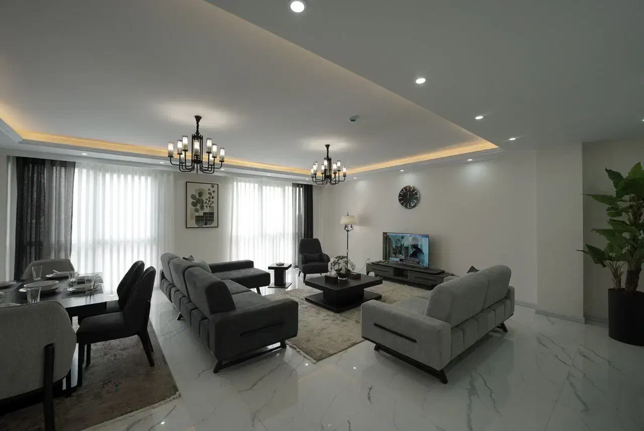 آپارتمان فول فرنیش سه خواب نزدیک نمایشگاه|اجارهٔ کوتاهمدت آپارتمان و سوئیت|تهران, ونک|دیوار