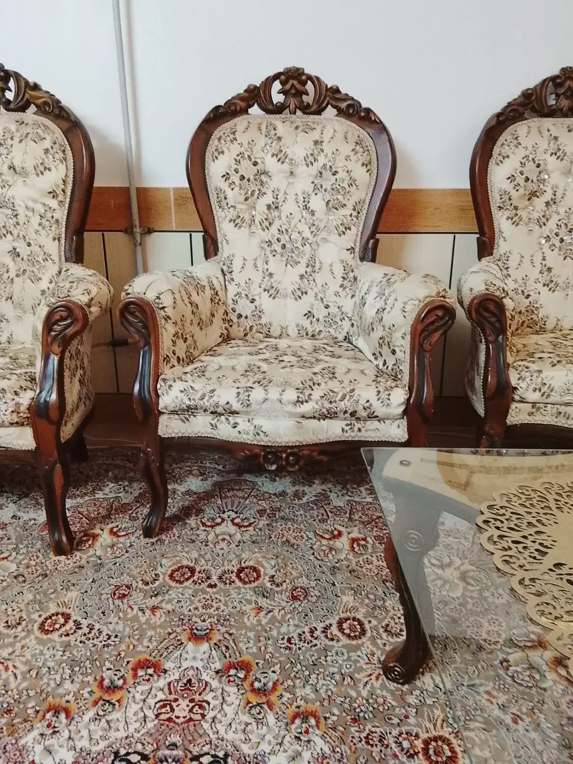 مبل در حد نو|مبلمان خانگی و میز عسلی|مینودشت, |دیوار