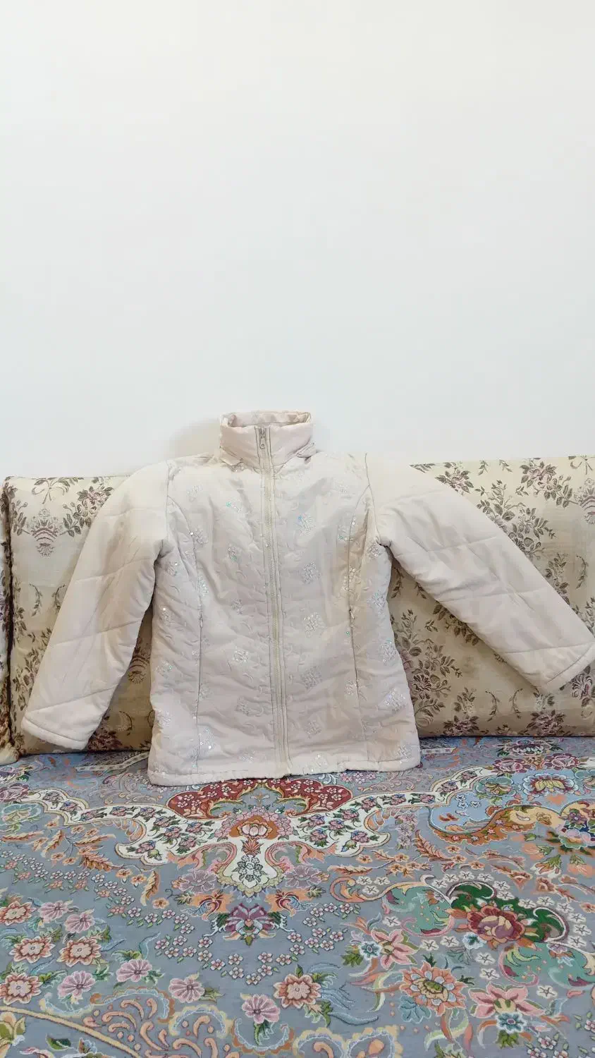 لباس|لباس|زهک, |دیوار