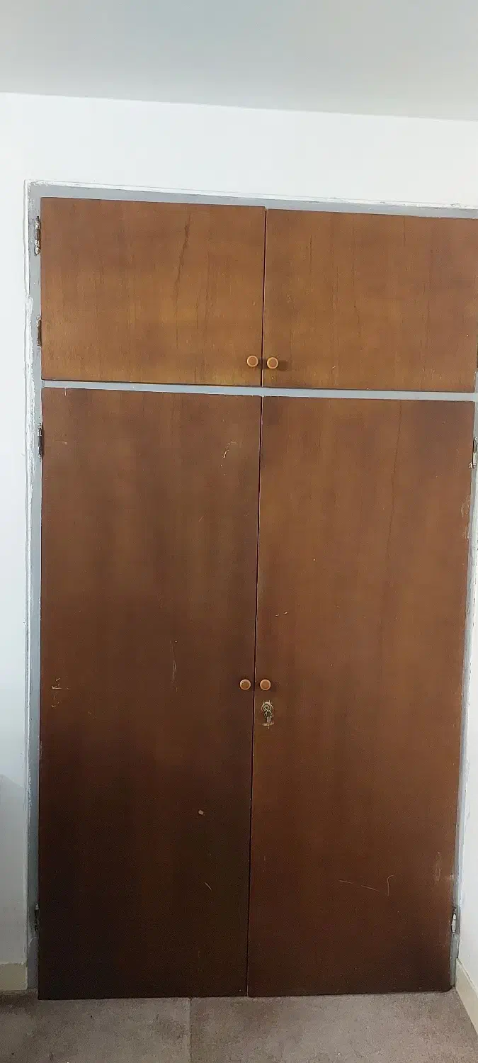 ۲ عدد درب کمد دیواری همراه فرم یا چهارچوب اهنی|جاکفشی، کمد، دراور|ملایر, |دیوار