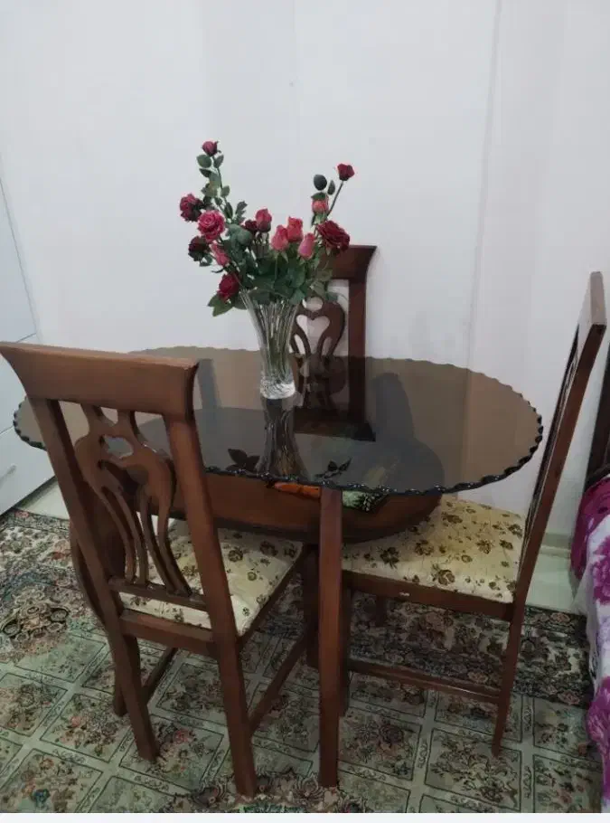 میز نهار خوری چهار نفره|میز و صندلی غذاخوری|سبزوار, امیر کبیر|دیوار