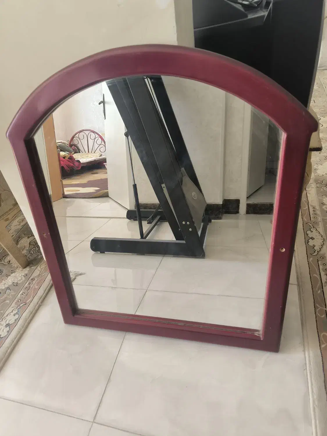 آینه|آینه|شیراز, شهرک نیروی انتظامی|دیوار