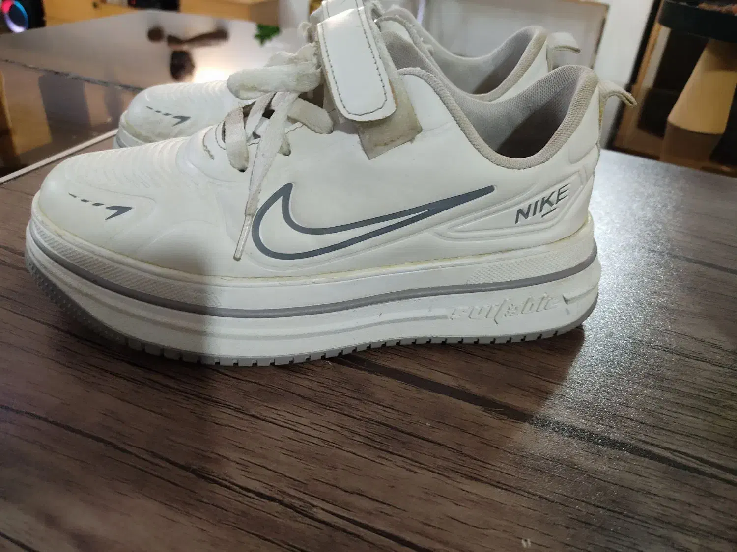 کفش|کیف، کفش، کمربند|ملایر, |دیوار