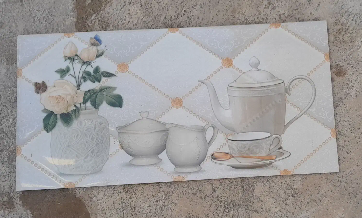 ۲۰تا کاشی فقط ۶۰۰ هزار تومان|مصالح و تجهیزات ساختمان|لردگان, |دیوار