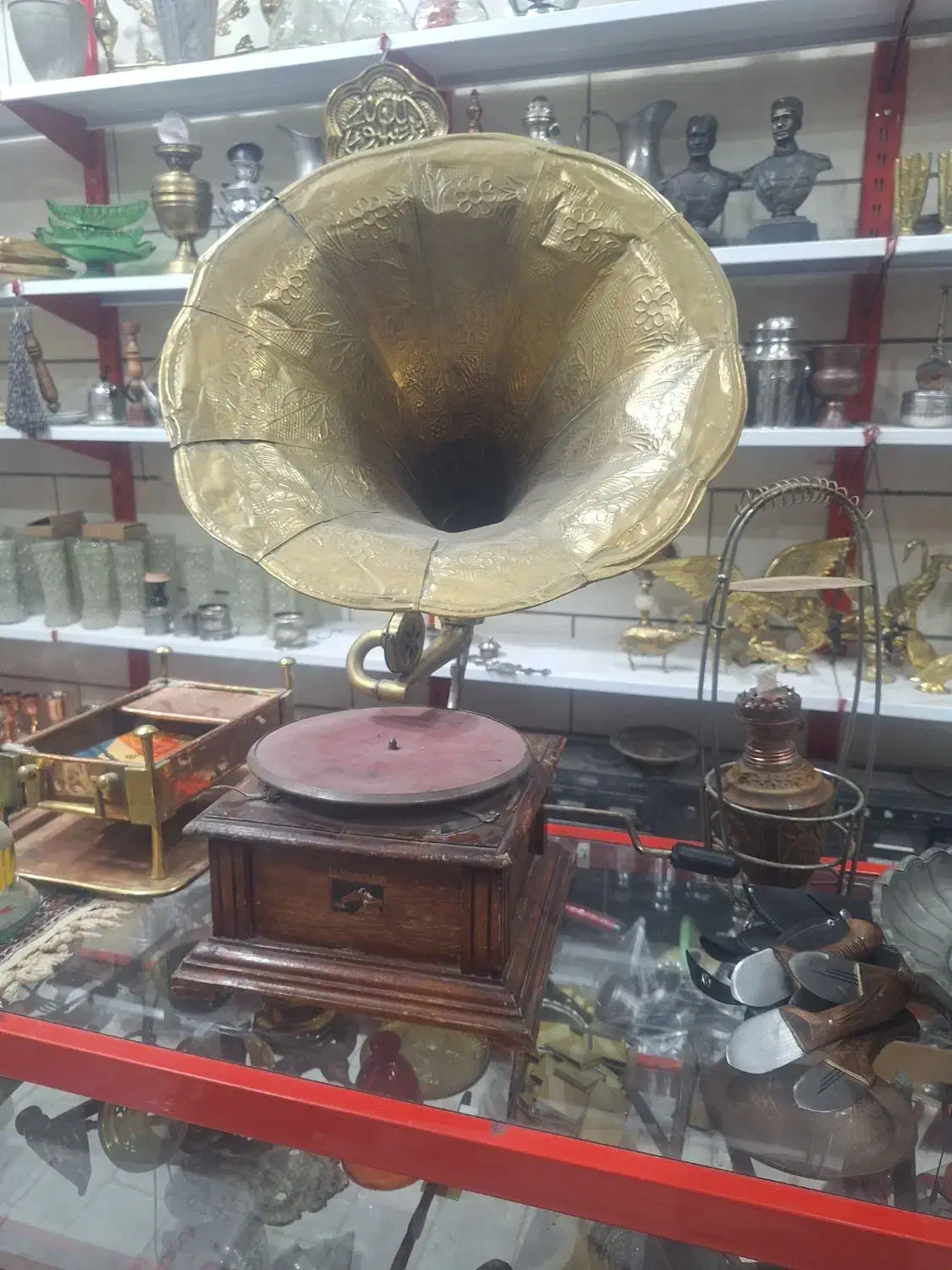 اجناس قدیمی وتزئینی|کلکسیون اشیاء عتیقه|یزد, |دیوار