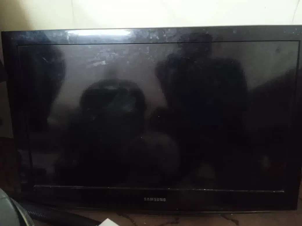 ال سی دی.سامسونک اصل|تلویزیون و پروژکتور|یزد, |دیوار