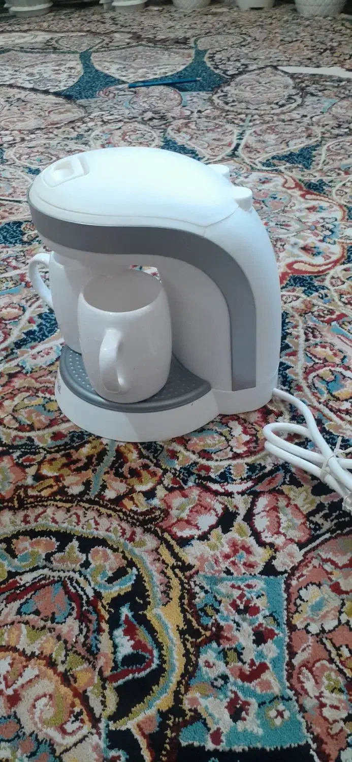 قهوه جوش سالم تمیز|قوری، کتری، قهوهساز دستی|نظرآباد, شهرک سید جمال الدین|دیوار