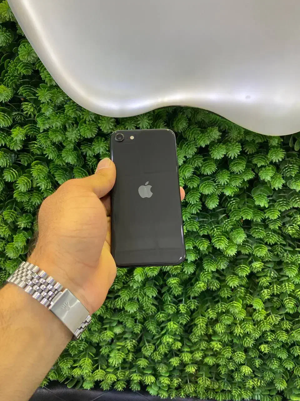 iphone SE (2020)|موبایل|تهران, فلسطین (میدان انقلاب)|دیوار