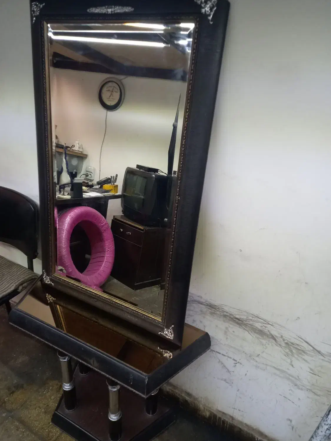 میز بهمراه آیینه|مبلمان خانگی و میز عسلی|شاهرود, |دیوار