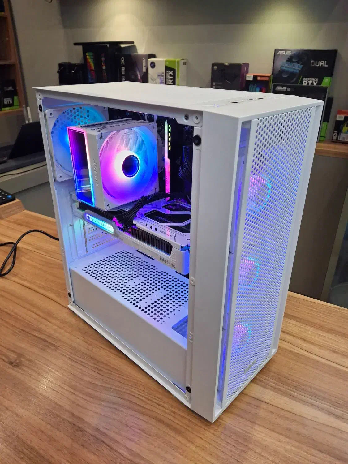 گیمینگ حرفه‌ای کمیاب گرافیک ۱۲ گیگ - اقساطی|رایانه رومیزی|قم, آلوچو|دیوار