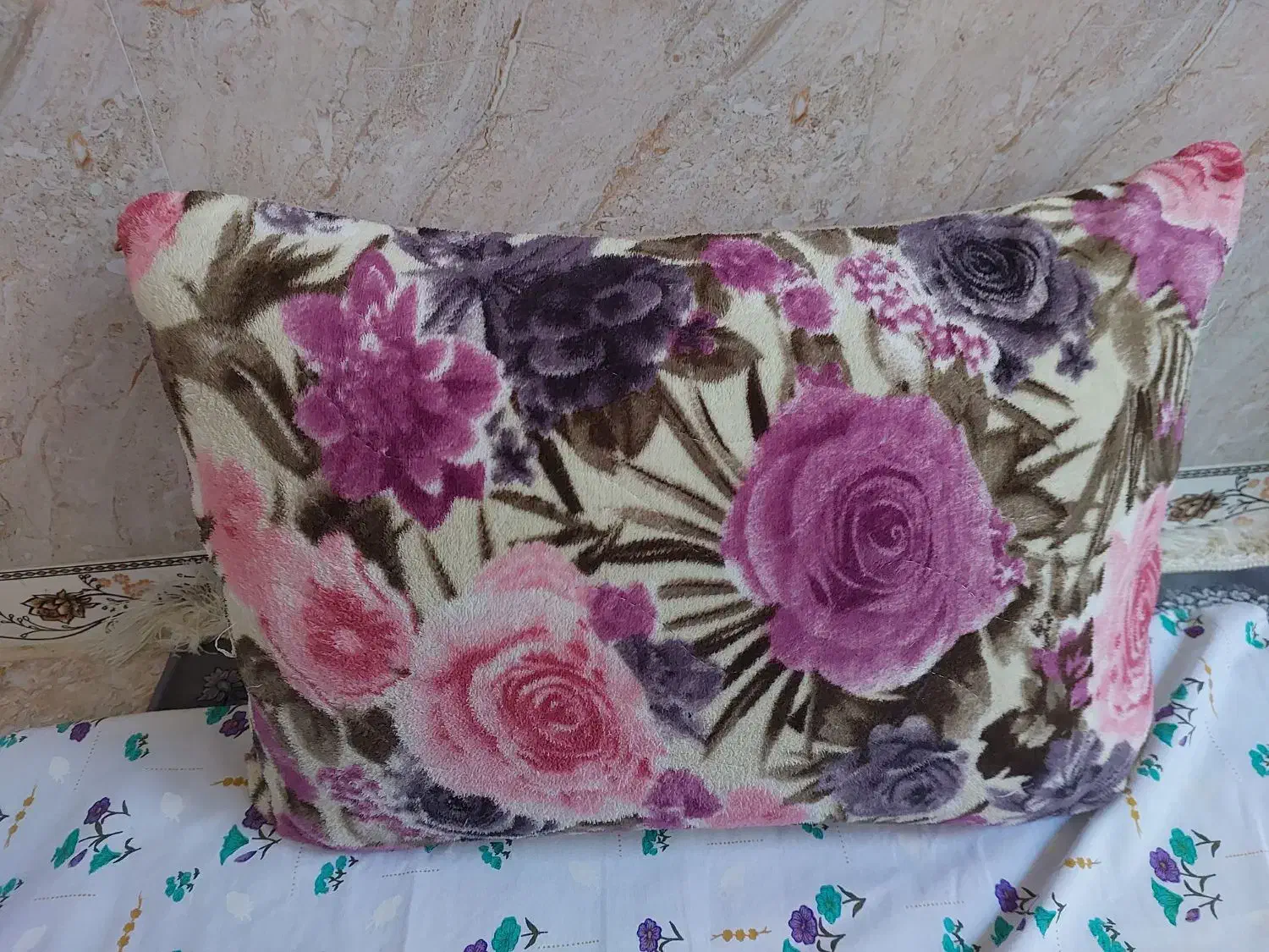 ۱۲عدد رو پالشت گوشی بفروش،میرسد در حد نو هستن|رختخواب، بالش، پتو|جوانرود, |دیوار