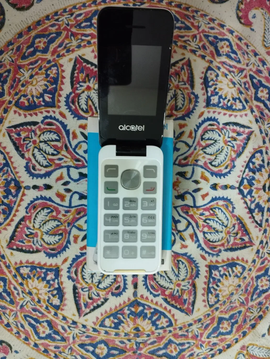 گوشی تاشو سفید رنگ الکاتل2051D|موبایل|تهران, تهرانسر شرقی|دیوار