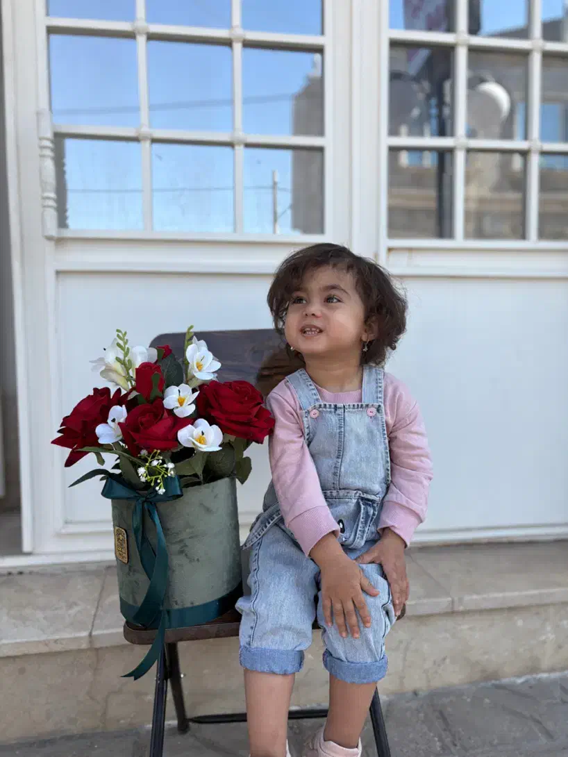 استخدام دیزاینر گلفروشی آریانا|استخدام هنری و رسانه|گناباد, |دیوار