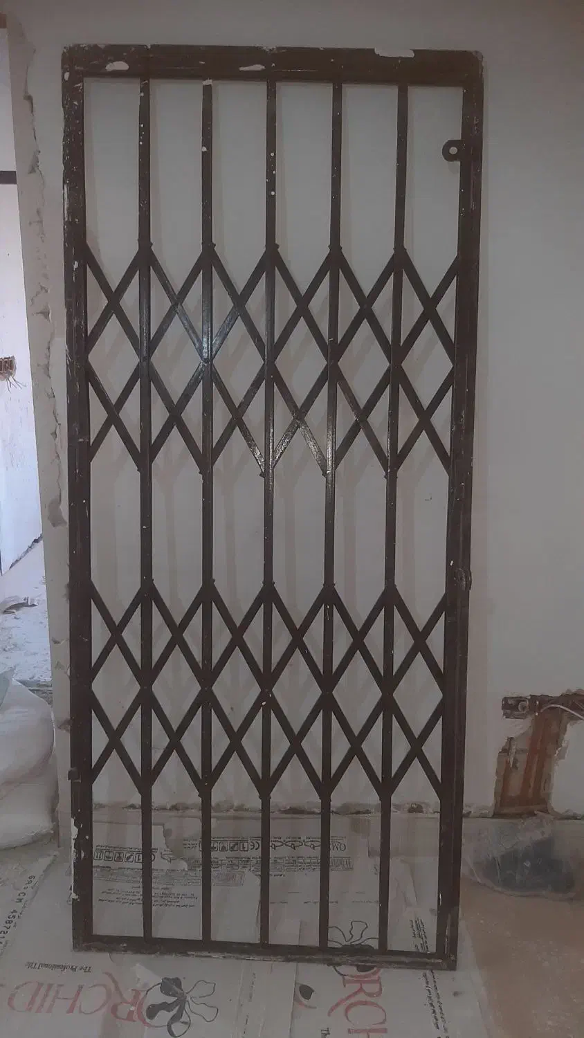حفاظ درب کرکره ای|مصالح و تجهیزات ساختمان|قرچک, شهرک طلائیه|دیوار