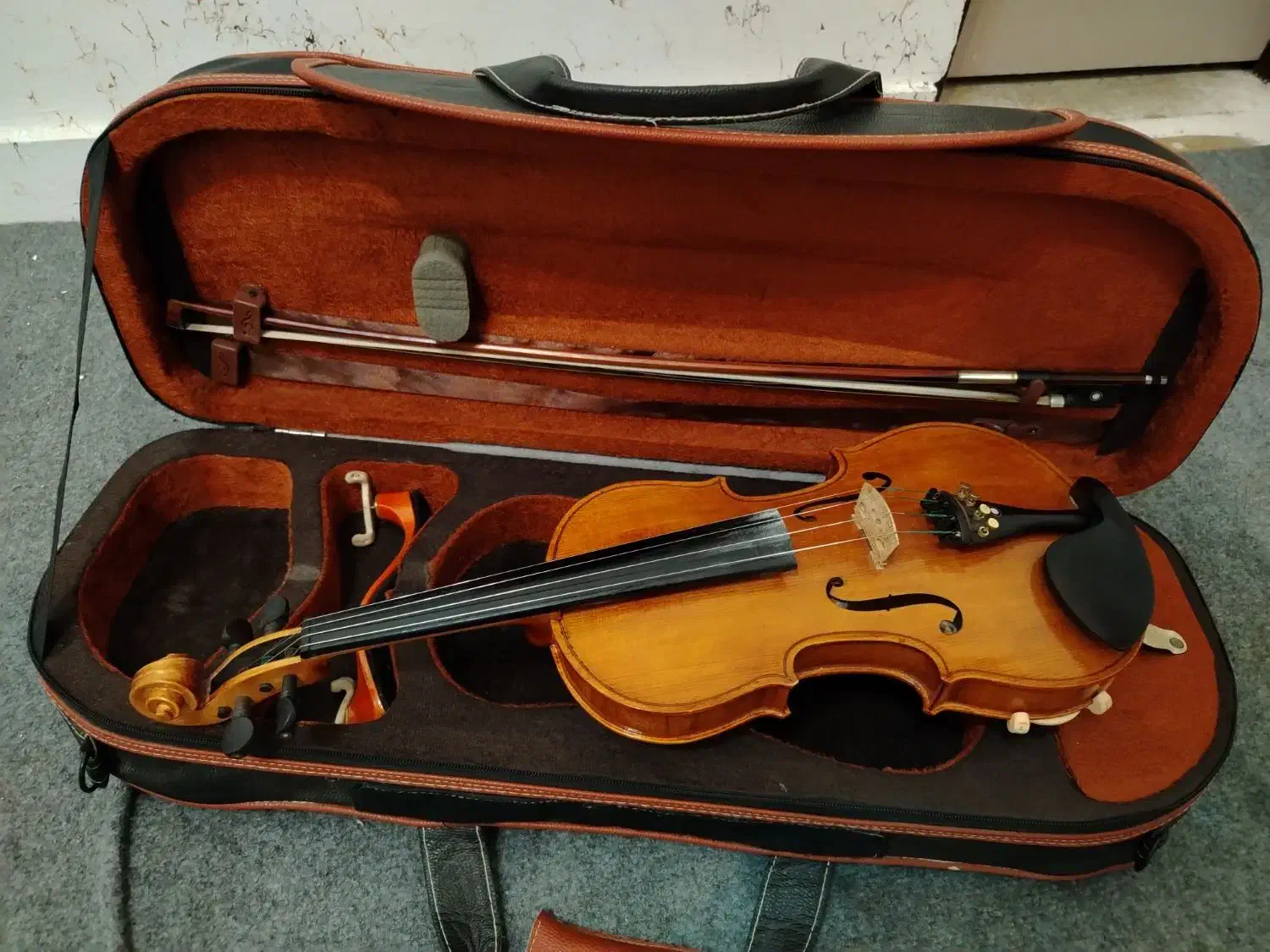 ویولن نیمه حرفه ای|ویولن|زرند, |دیوار