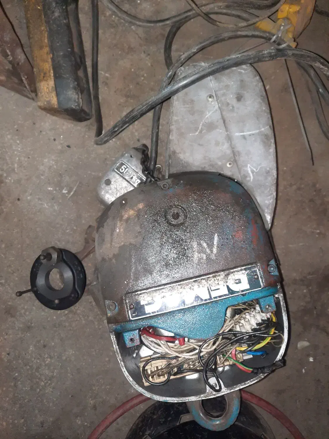 جرثقیل سقفی|خدمات پیشه و مهارت|پاکدشت, پاکدشت (مامازند)|دیوار