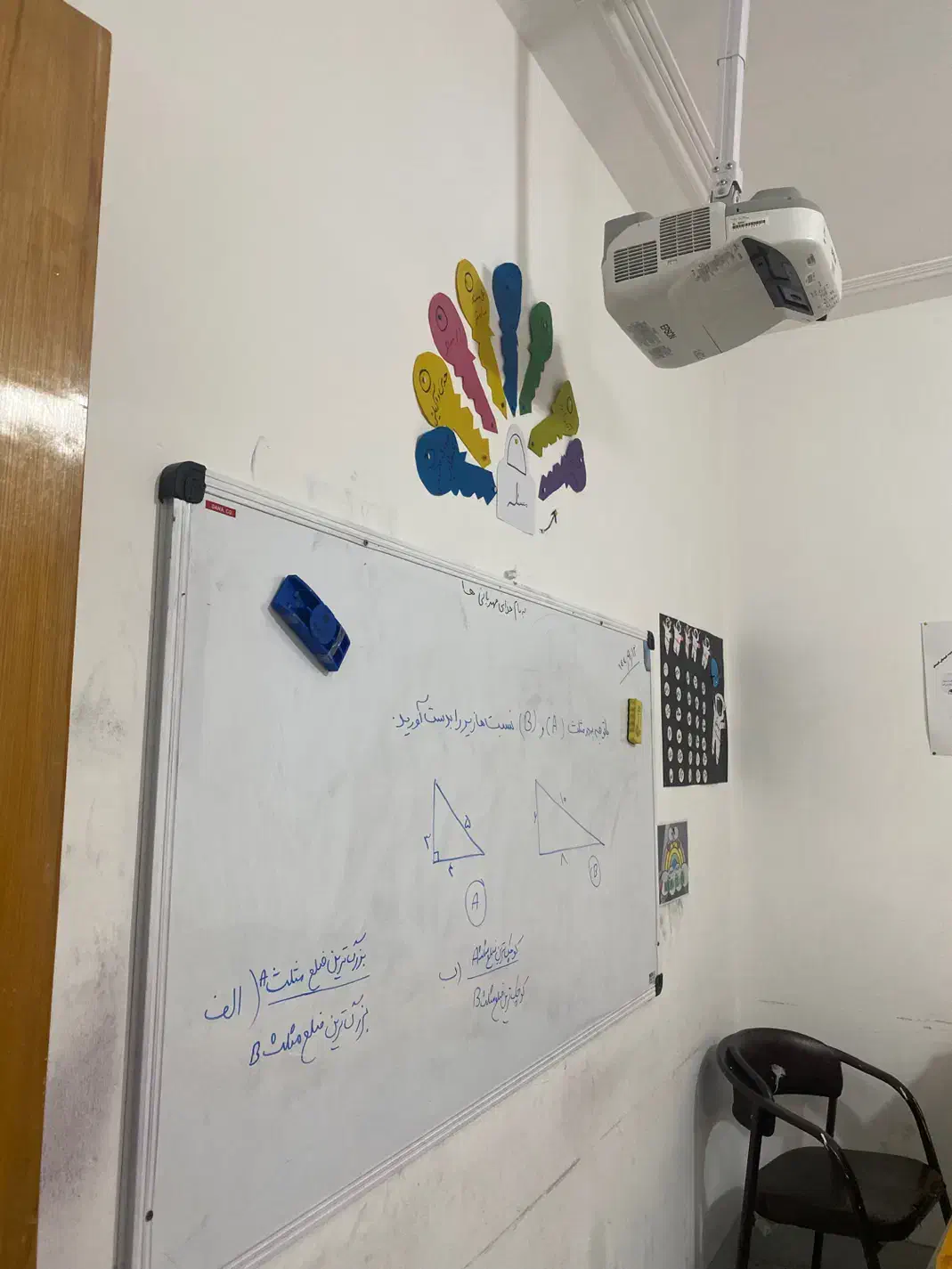 اجاره کلاس و مکان آموزشی|اجارهٔ کوتاه‌مدت دفتر کار و فضای آموزشی|شیراز, فرگاز|دیوار