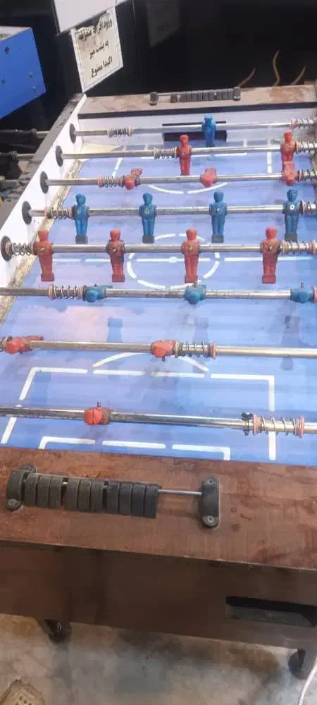 دو عدد فوتبال دستی و یک تابلو|تجهیزات ورزشی|بروجن, |دیوار