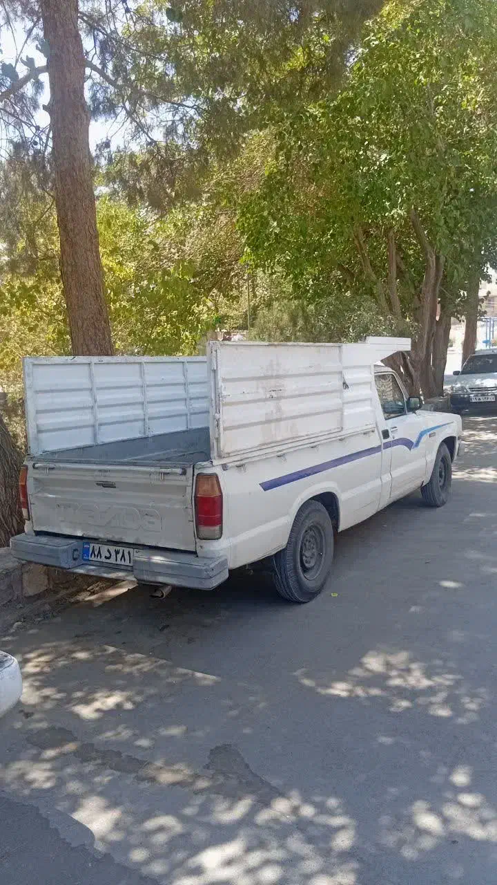 وانت مزدا ۲۰۰۰  مدل۱۳۸۶|خودرو سواری و وانت|اصفهان, باغ فردوس|دیوار