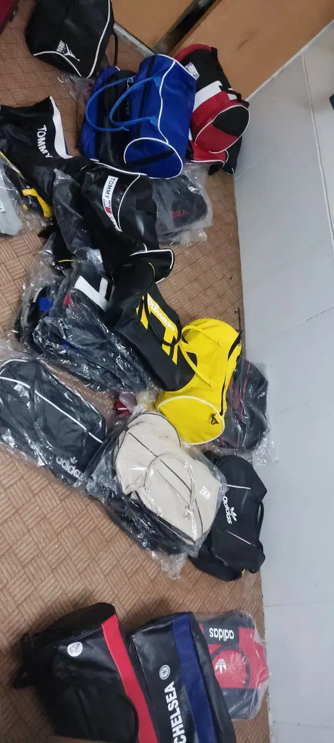 کیف و ساک ورزشی|کیف، کفش، کمربند|فسا, |دیوار