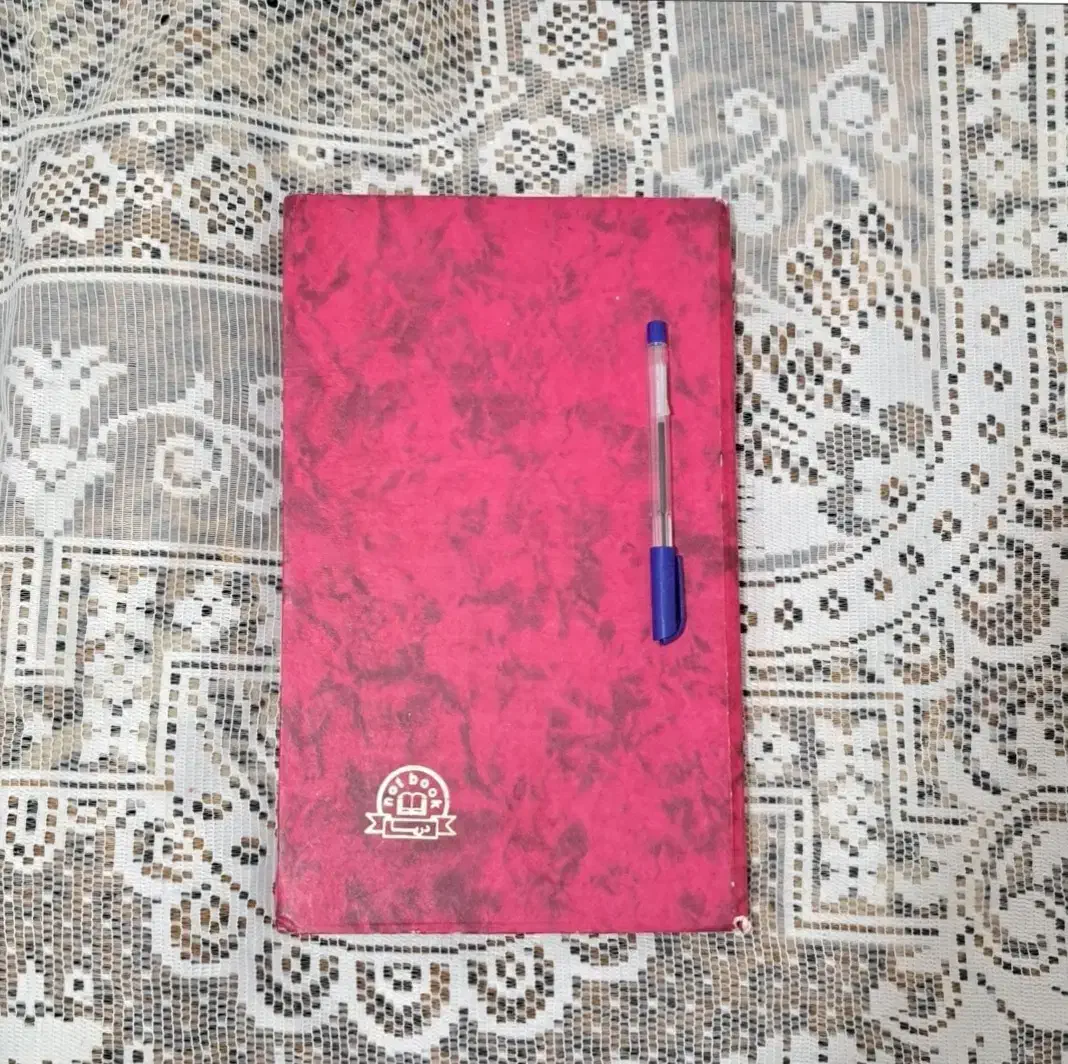 دفتر بزرگ،کتاب کاریزما،کتاب مدرنیسم درطراحی معماری|کتاب و مجله آموزشی|رشت, حسین آباد|دیوار