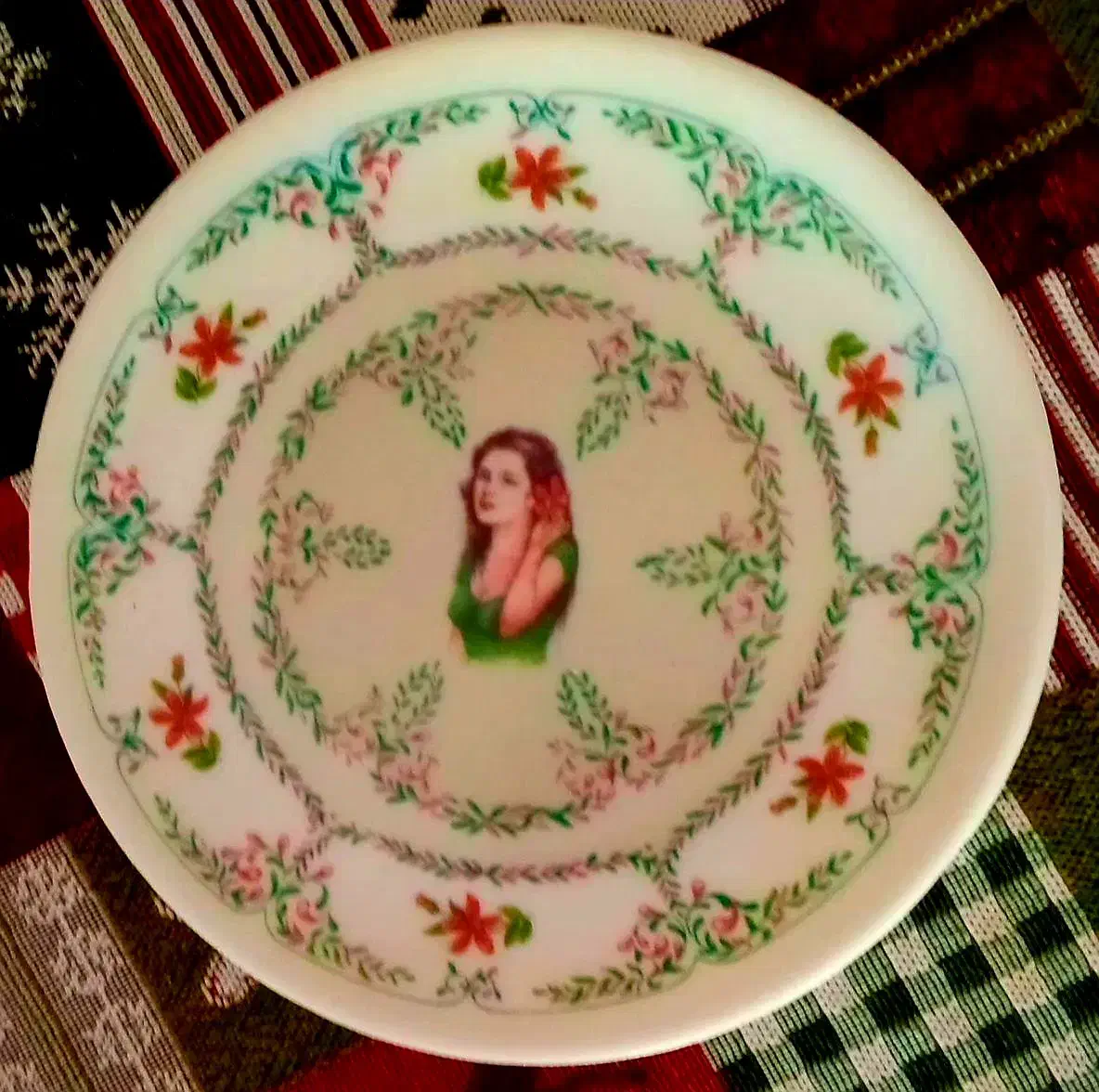 ملامین قدیمی دیس خیام نیشابوری مناسب شب یلدا|ظروف سرو و پذیرایی|تهران, والفجر|دیوار