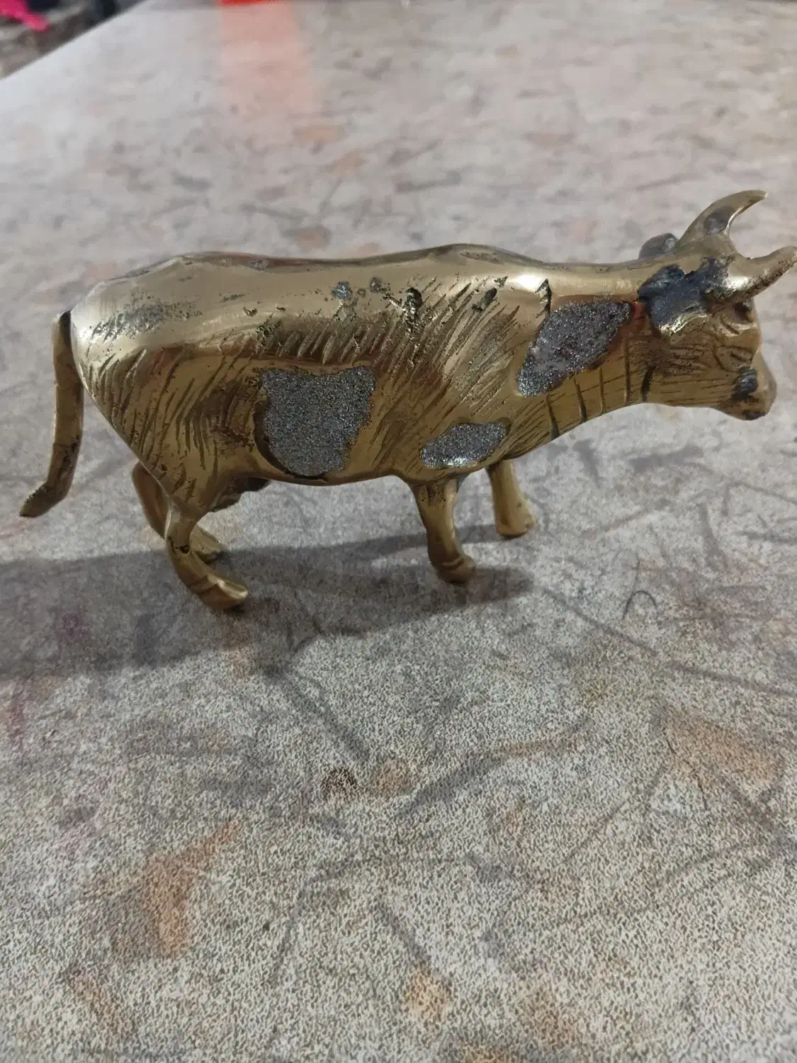 گاو برنجی|کلکسیون اشیاء عتیقه|رشت, اسماعیل آباد|دیوار