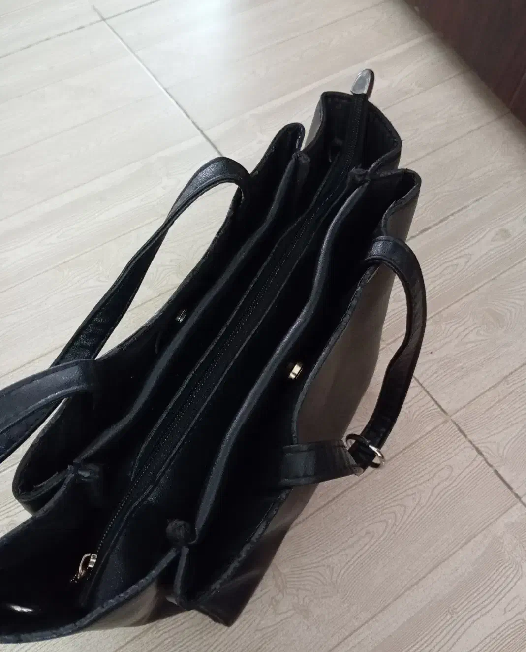 کیف ۳ خانه|کیف، کفش، کمربند|قم, سراجه (۱۵ خرداد)|دیوار