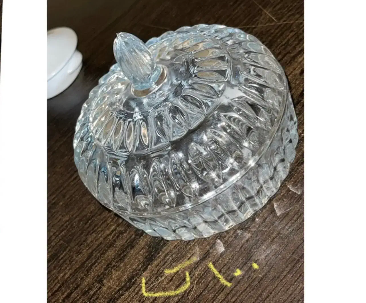 تعدادی ظروف قیمت مناسب|ظروف سرو و پذیرایی|شیراز, ارم|دیوار